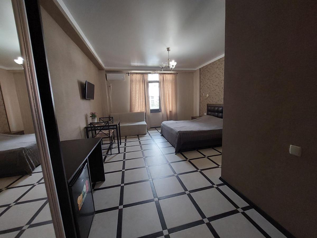 Амир Hotel Gagra Kültér fotó